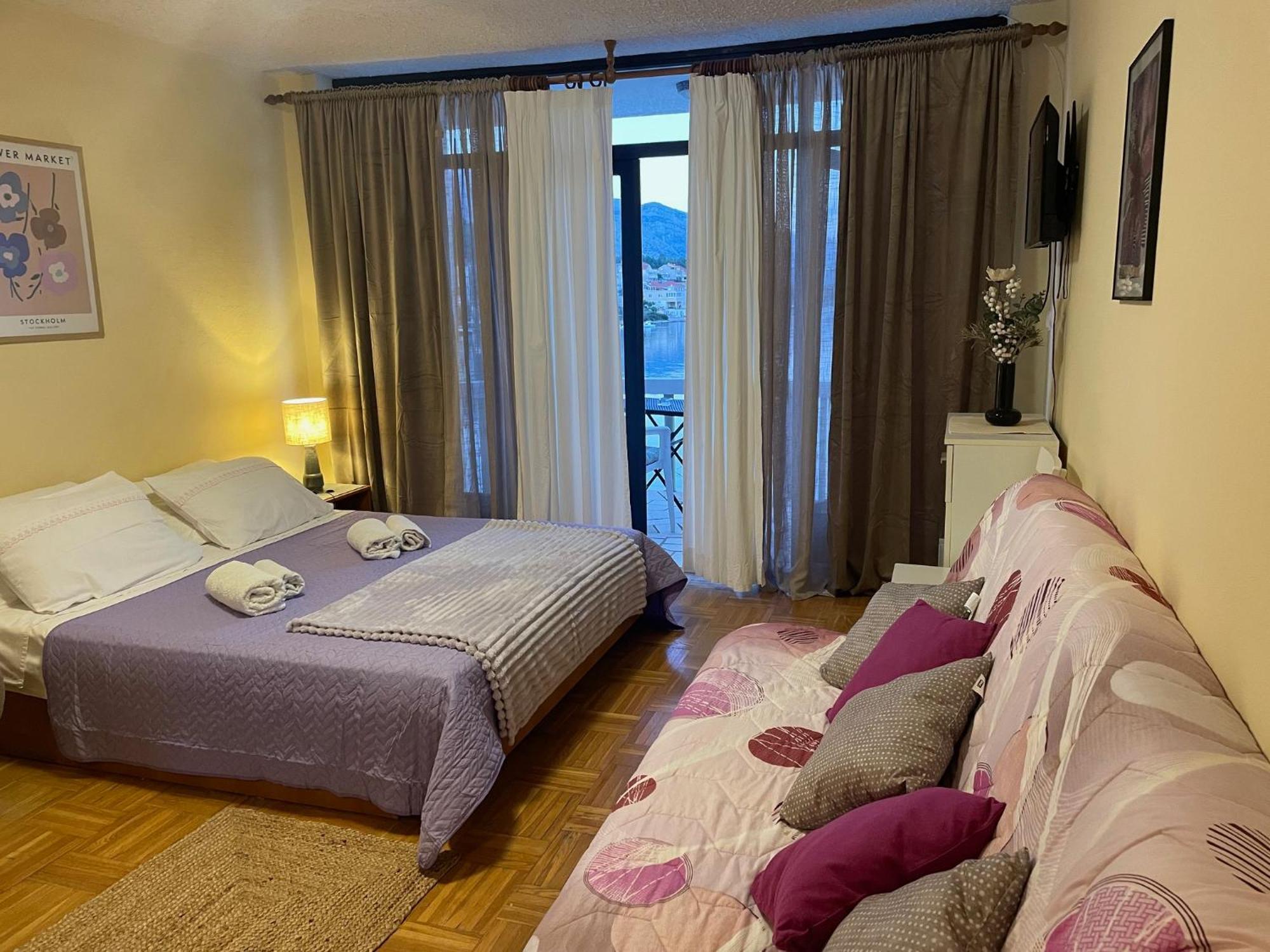 Apartments Ana By The Sea Lumbarda Extérieur photo