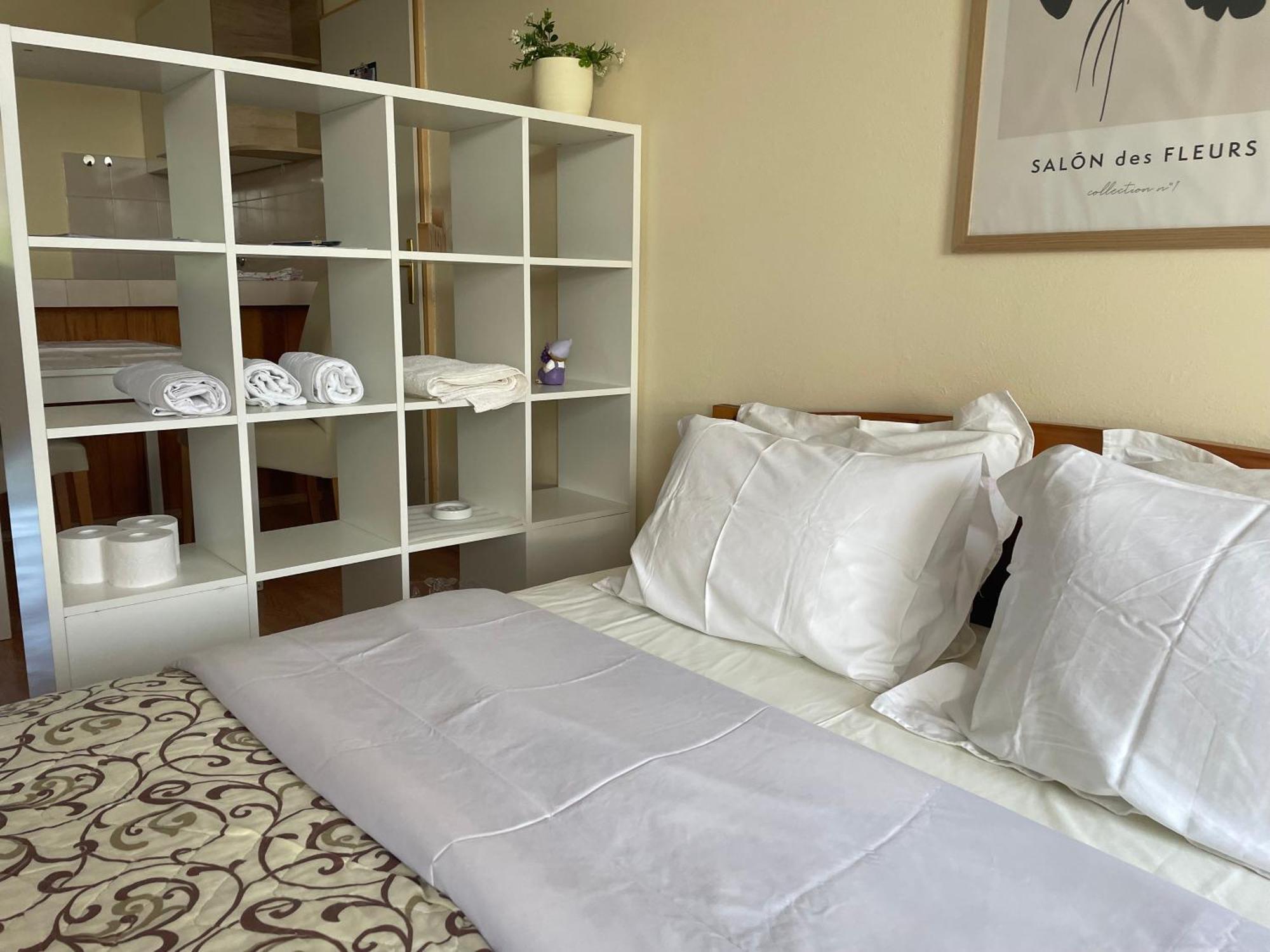Apartments Ana By The Sea Lumbarda Extérieur photo
