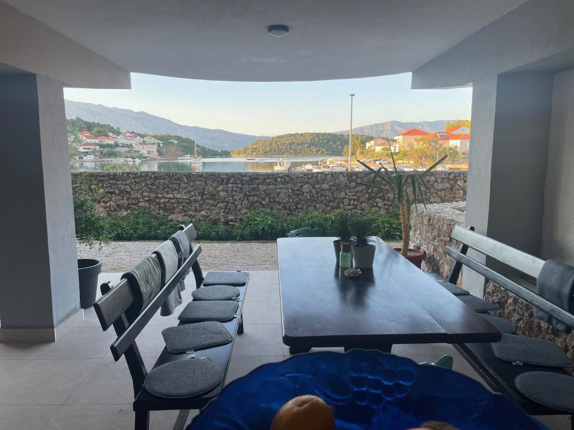 Apartments Ana By The Sea Lumbarda Extérieur photo