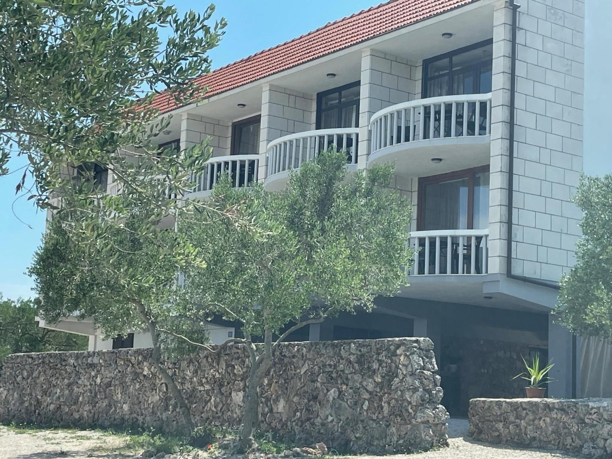 Apartments Ana By The Sea Lumbarda Extérieur photo